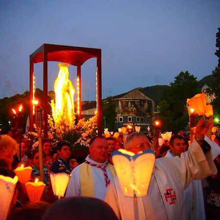 Hotel Calvaire Lourdes Kültér fotó